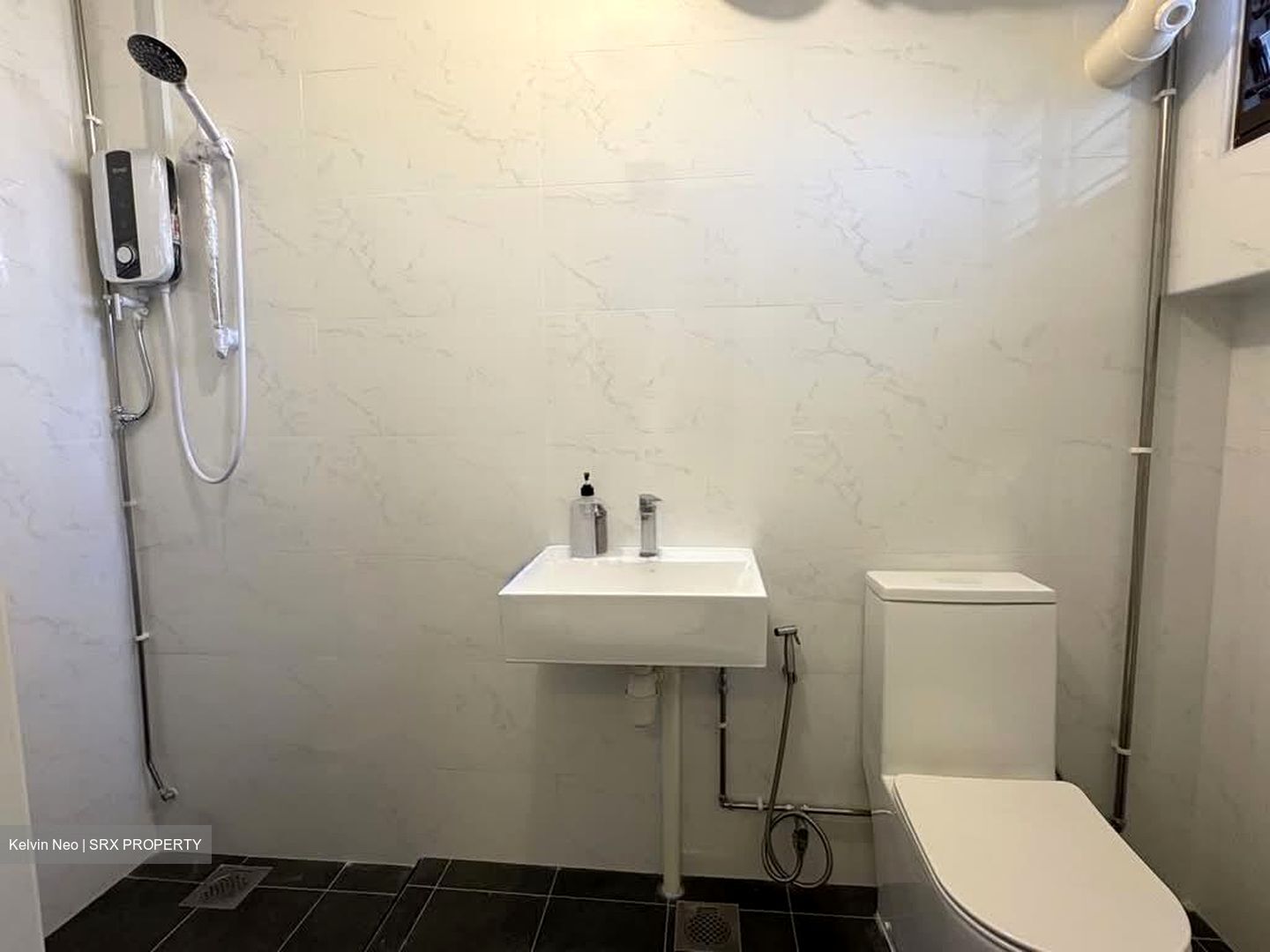 Blk 230H Tampines Street 21 (Tampines), HDB Executive #587650101
